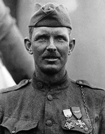 Name:  Alvin-C-York.jpg-9610.jpg
Hits: 3333
Gr��e:  69,0 KB